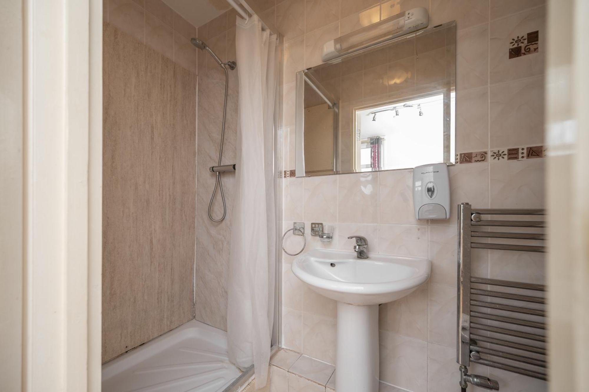 Flexistay Aparthotel Tooting London Eksteriør billede